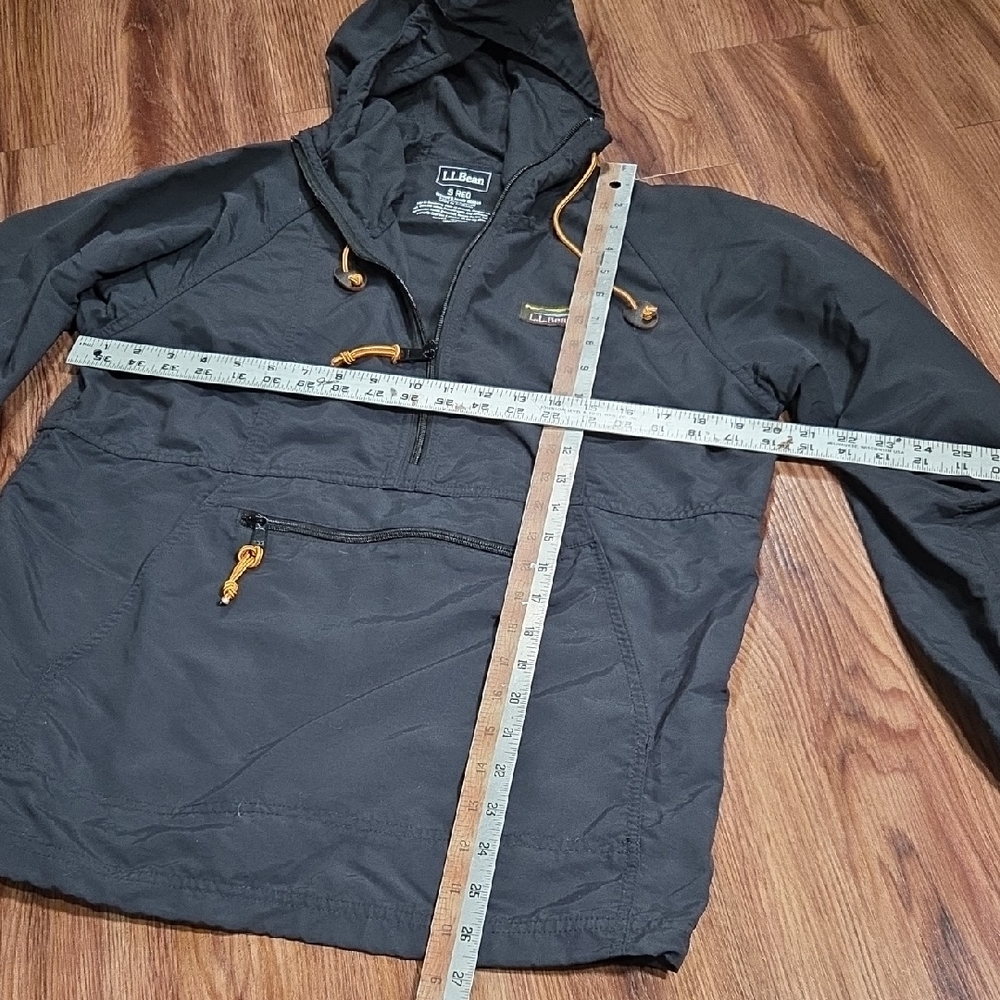 L.L. Bean Black Windbreaker with Hood Size Small - Picture 5 of 6